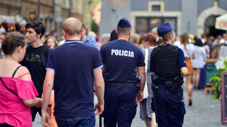 poicja2
